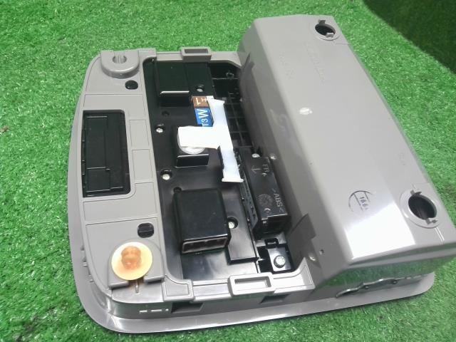 【中古】アコード DAA-CR7 ルームランプ  自社品番250679 NH788P