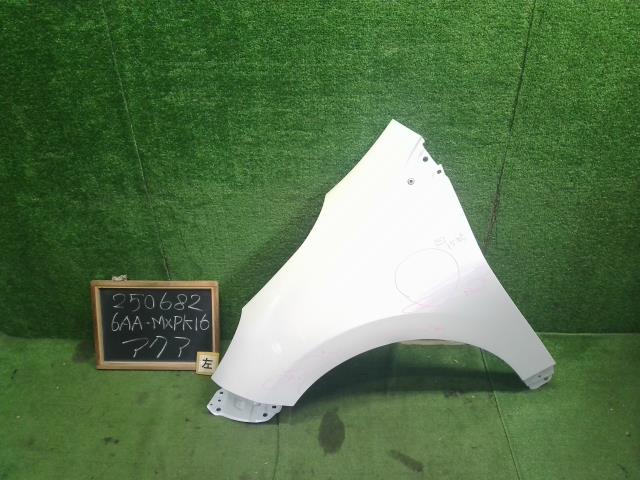 【中古】アクア 6AA-MXPK16 左Ｆフェンダー 53812-52610 自社品番250682 089
