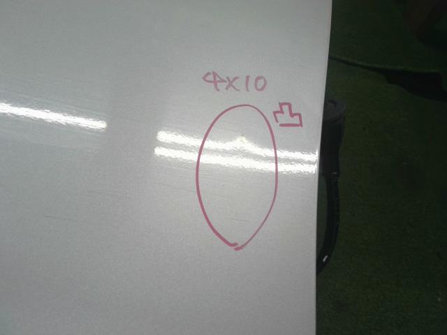 【中古】アクア 6AA-MXPK16 右ＦドアＡＳＳＹ 67001-52631 自社品番250682 089