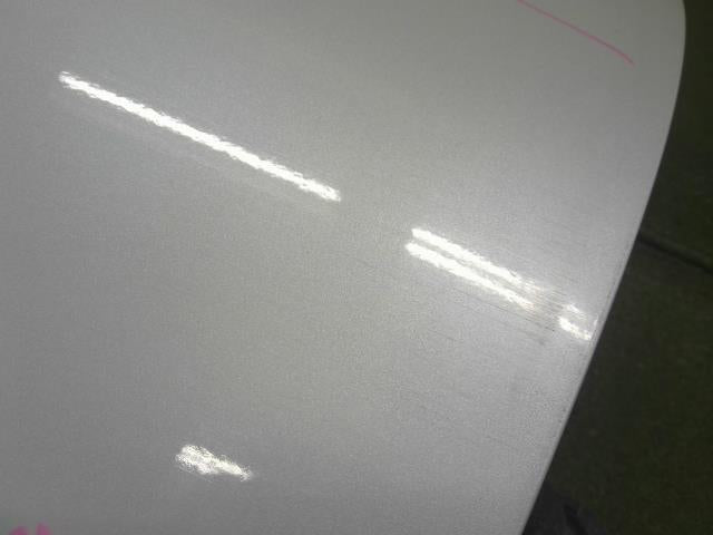 【中古】アクア 6AA-MXPK16 右ＦドアＡＳＳＹ 67001-52631 自社品番250682 089