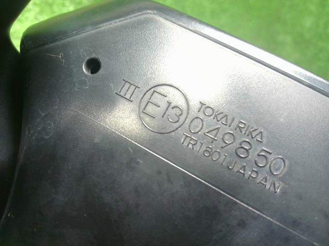 【中古】アクア 6AA-MXPK16 右サイドミラー 87910-52G00 自社品番250682 089