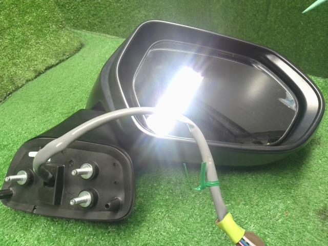 【中古】アクア 6AA-MXPK16 右サイドミラー 87910-52G00 自社品番250682 089
