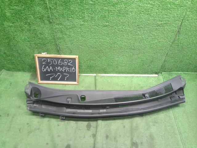 【中古】アクア 6AA-MXPK16 カウルトップパネル 55708-52470 自社品番250682 089