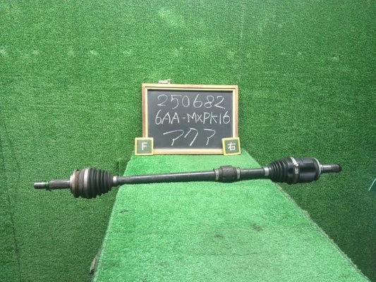 【中古】アクア 6AA-MXPK16 右　フロント　ドライブシャフト 43410-K0090 自社品番250682 089