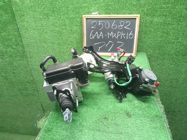 【中古】アクア 6AA-MXPK16 ＡＢＳアクチュエーター 47070-K0020 自社品番250682 089