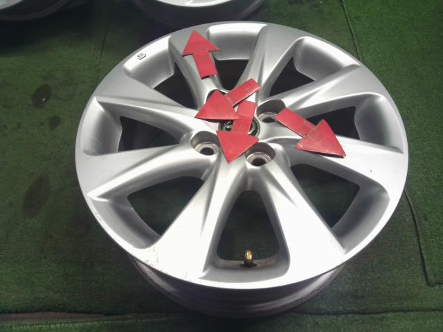 【中古】TOYOTA　純正　アルミホイール　１５インチ　６Ｊ　４穴　４本セット　PCD１００，＋４５　アクア外し　MXPK16  42611-K0010 自社品番250682 089