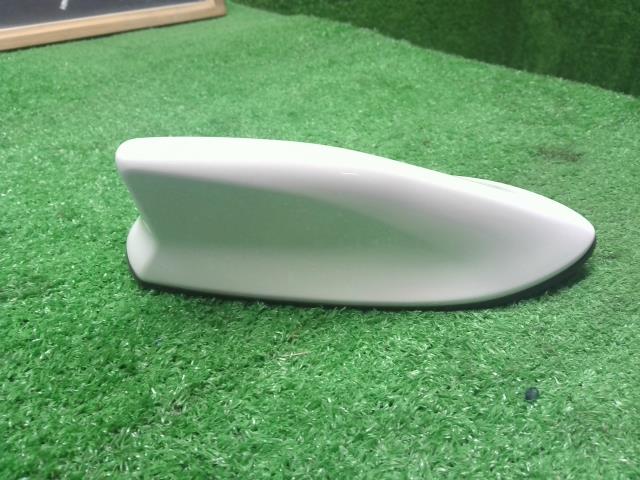 【中古】アクア 6AA-MXPK16 アンテナ 86300-47210 自社品番250682 089