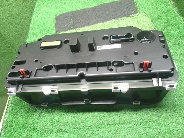 【中古】アクア 6AA-MXPK16 スピードメーター 83800-5D260 自社品番250682 089