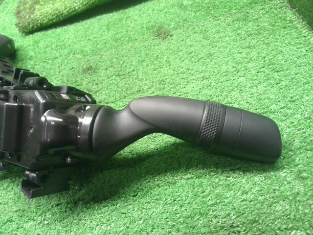 【中古】アクア 6AA-MXPK16 ディマースイッチ　ワイパー　ライト　スイッチ　 84329-K0010 自社品番250682 089