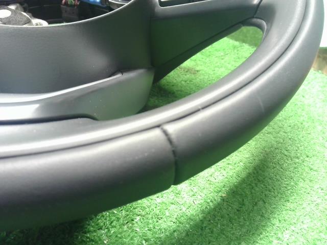 【中古】アクア 6AA-MXPK16 ステアリングホイール ハンドル 45100-52720-C0 自社品番250682 089