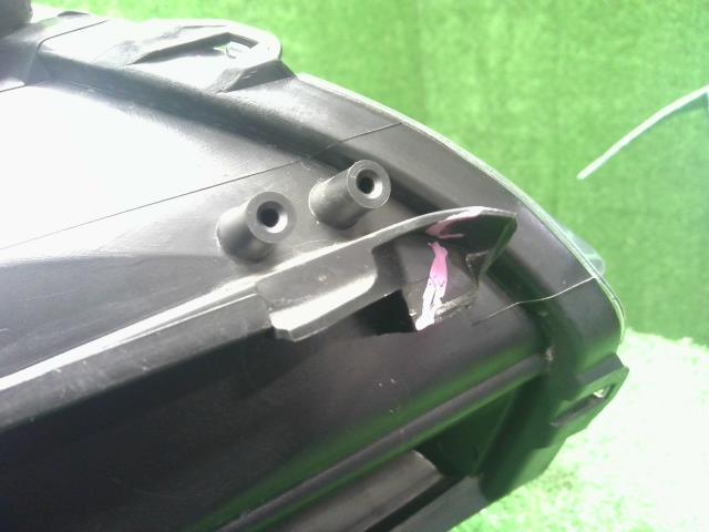 【中古】プリウス DAA-ZVW30 左ヘッドランプ　ヘッドライト　 自社品番250691 040