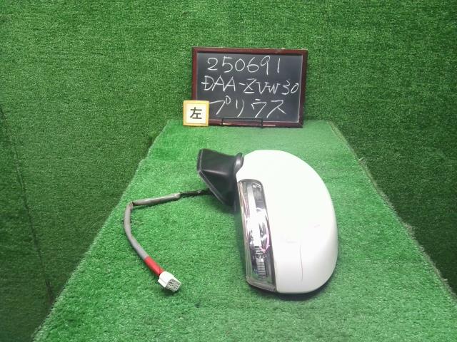 【中古】プリウス DAA-ZVW30 左　サイドミラー　ドアミラー　  自社品番250691 040
