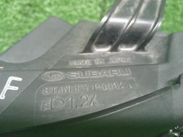 【中古】インプレッサ DBA-GJ7 左右　ヘッドランプ　ヘッドランプ  自社品番250695 G3U