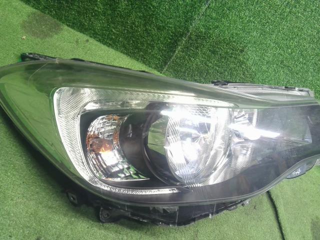 【中古】インプレッサ DBA-GJ7 左右　ヘッドランプ　ヘッドランプ  自社品番250695 G3U