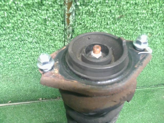 【中古】インプレッサ DBA-GJ7 左　リア　ストラット　ショック　サスペンション  自社品番250695 G3U