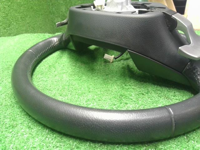 【中古】インプレッサ DBA-GJ7 ステアリングホイール ハンドル  自社品番250695 G3U