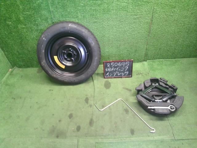 【中古】インプレッサ DBA-GJ7　スペアタイヤ 車載工具　T135/80D16　5穴　PCD100　  自社品番250695 G3U