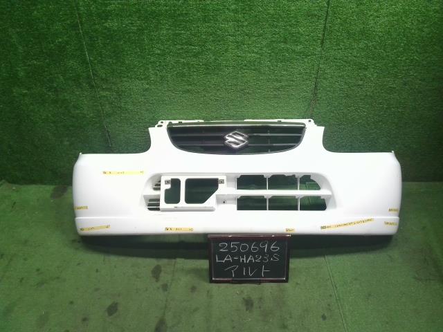 【中古】アルト LA-HA23S フロントバンパー  自社品番250696 26U