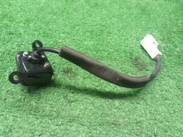 【中古】モコ DBA-MG33S カメラ 28442-4A00A 自社品番250697 Z7T