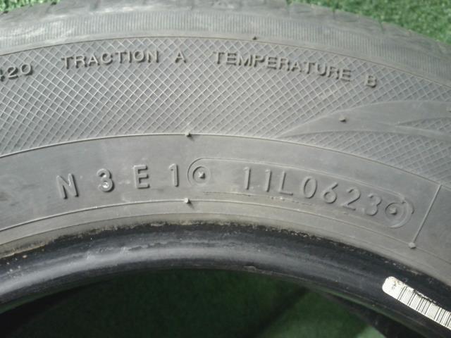 【中古】13インチ　夏　サマー　タイヤ　145/80R13　トーヨー　モコ　ＮＡＮＯＥＮＥＲＧＹ３　4本セット  自社品番250697 Z7T