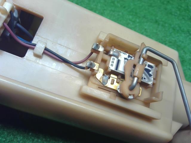 【中古】アルト LE-HA23V フューエルポンプ　燃料ポンプ　 15100-77812 自社品番250699 26U