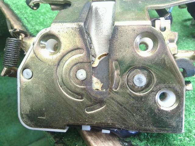 【中古】モビリオスパイク CBA-GK1 左　リア　ドアロック　ソレノイド 72662-SEY-911 自社品番250700 NH674P