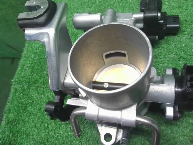 【中古】アルファード UA-ANH10W スロットルボディ  自社品番250701 1C0