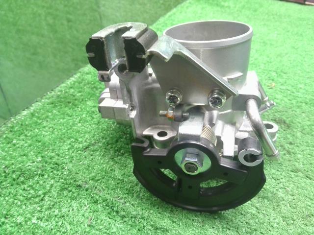 【中古】アルファード UA-ANH10W スロットルボディ  自社品番250701 1C0