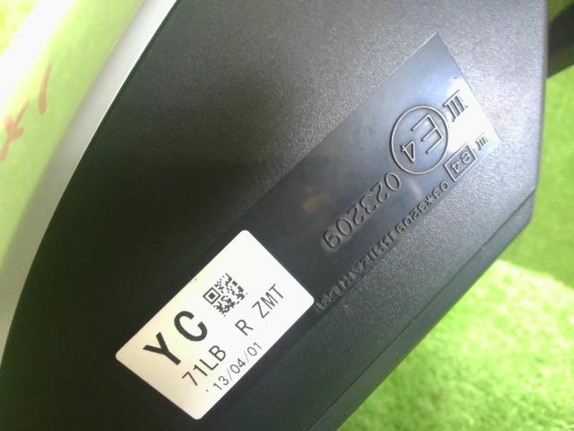 【中古】スイフト CBA-ZC32S 右サイドミラー  自社品番250708 ZMT
