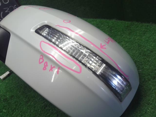 【中古】スイフト CBA-ZC32S 左サイドミラー  自社品番250708 ZMT