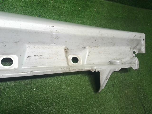 【中古】スイフト CBA-ZC32S 右サイドステップ  自社品番250708 ZMT