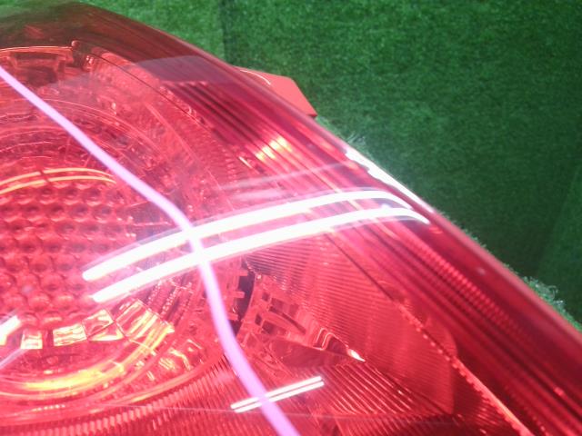 【中古】スイフト CBA-ZC32S 左テールランプ  自社品番250708 ZMT