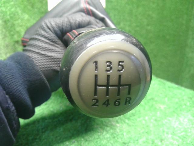 【中古】スイフト CBA-ZC32S シフトレバー  自社品番250708 ZMT