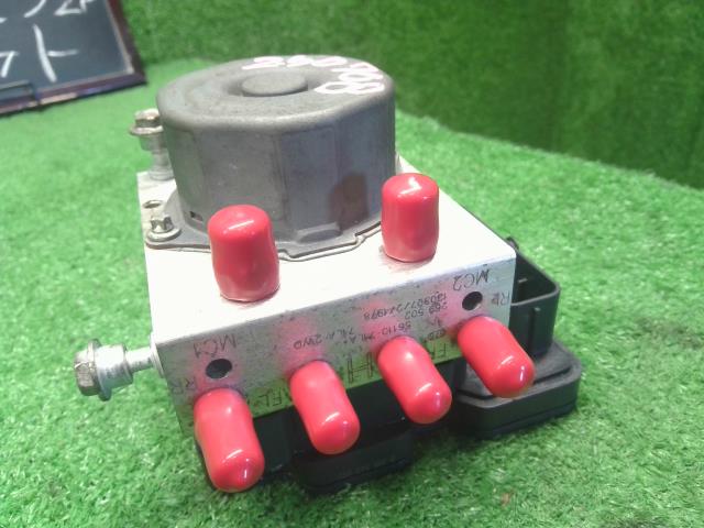 【中古】スイフト CBA-ZC32S ＡＢＳアクチュエーター  自社品番250708 ZMT