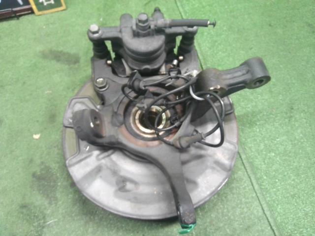 【中古】スイフト CBA-ZC32S 右　フロント　ナックルハブ　  自社品番250708 ZMT