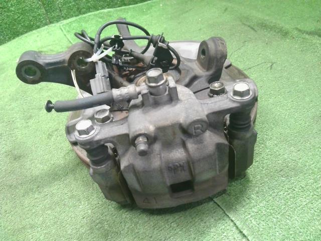 【中古】スイフト CBA-ZC32S 右　フロント　ナックルハブ　  自社品番250708 ZMT