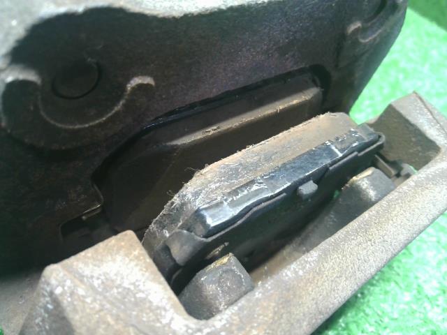 【中古】スイフト CBA-ZC32S 右　リア　ブレーキ　キャリパー  自社品番250708 ZMT