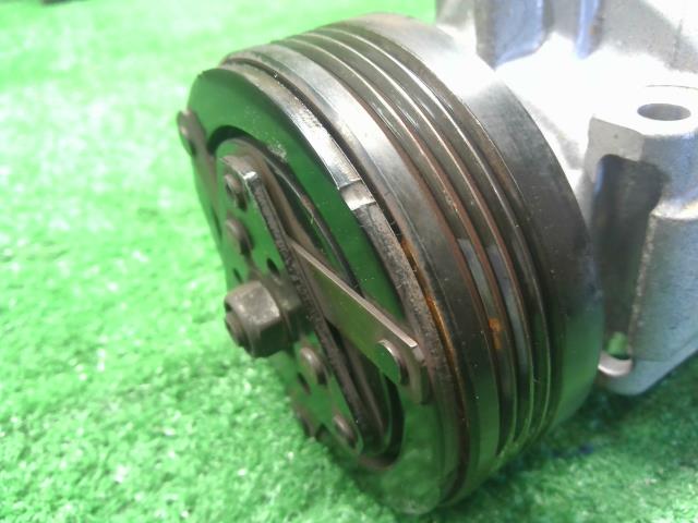 【中古】スイフト CBA-ZC32S 　エアコンコンプレッサー　Ａ／Ｃコンプレッサー  自社品番250708 ZMT