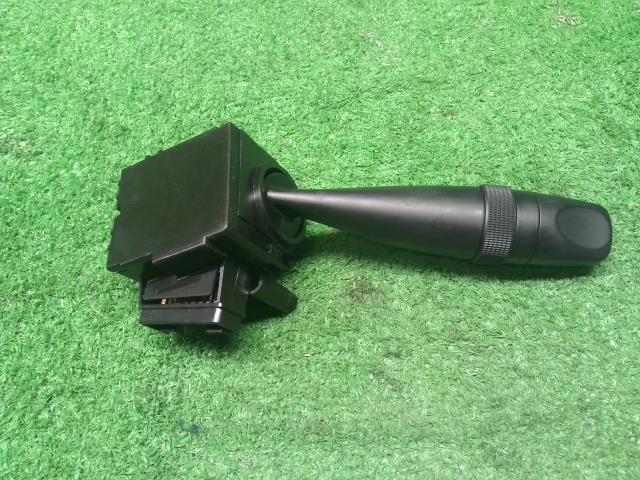 【中古】スイフト CBA-ZC32S ディマースイッチ  ワイパー　スイッチ　レバー　自社品番250708 ZMT