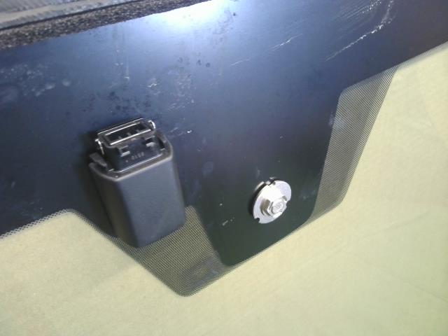 【中古】フォレスター 5AA-SKE フロント　ウイン　ドガラス  自社品番250709 M4Y