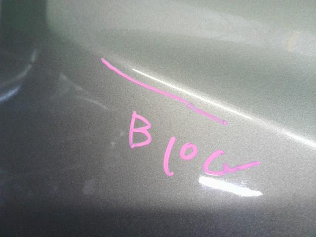 【中古】フォレスター 5AA-SKE 右　リア　ドア  自社品番250709 M4Y