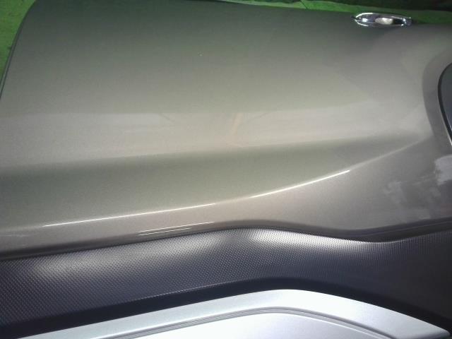 【中古】フォレスター 5AA-SKE 左　リア　ドア  自社品番250709 M4Y