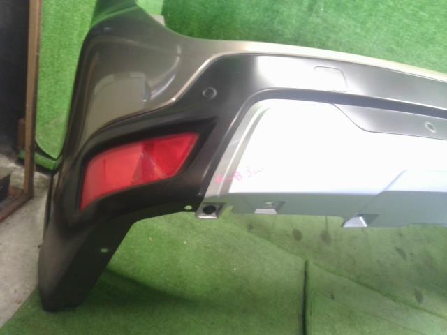【中古】フォレスター 5AA-SKE リアバンパー  自社品番250709 M4Y