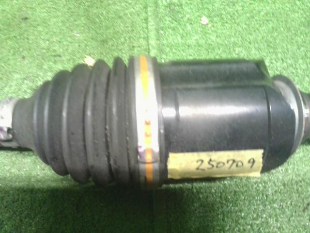 【中古】フォレスター 5AA-SKE 右　フロント　ドライブシャフト  自社品番250709 M4Y