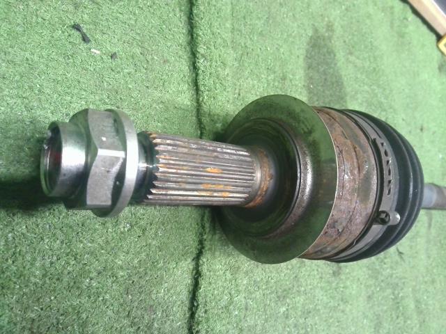 【中古】フォレスター 5AA-SKE 右　フロント　ドライブシャフト  自社品番250709 M4Y