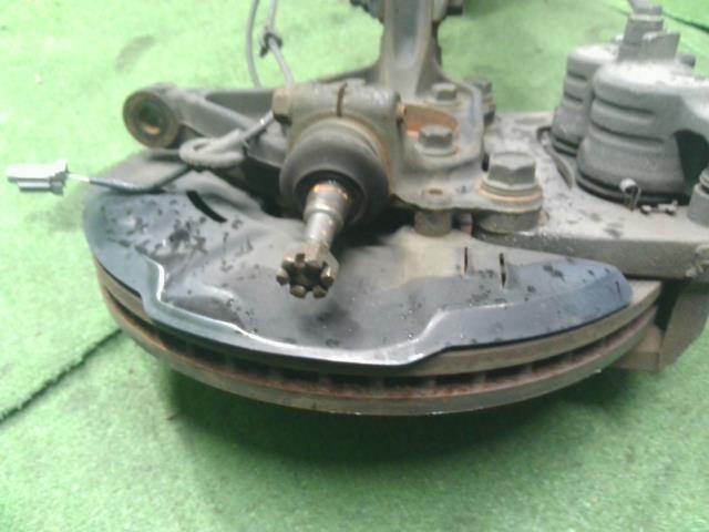 【中古】フォレスター 5AA-SKE 右　フロント　ストラット　サスペンション  自社品番250709 M4Y