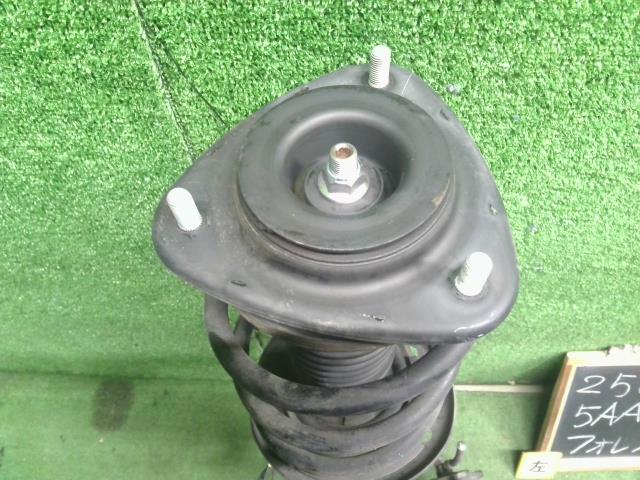 【中古】フォレスター 5AA-SKE 左　フロント　ストラット　サスペンション  自社品番250709 M4Y