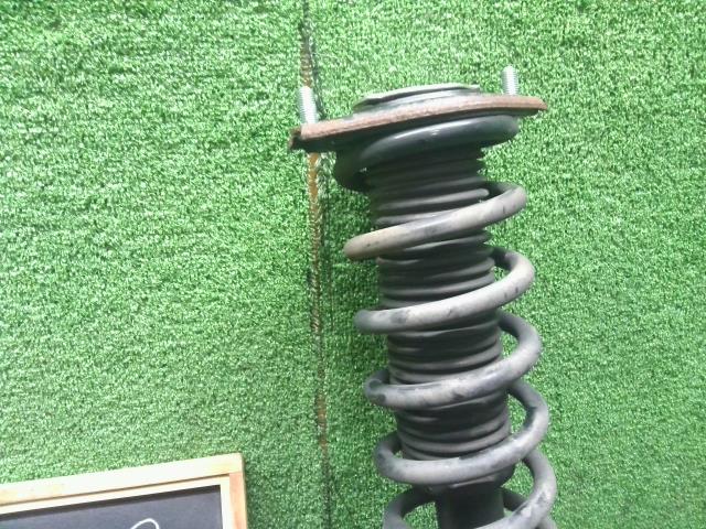 【中古】フォレスター 5AA-SKE 右　リア　ストラット　サスペンション  自社品番250709 M4Y