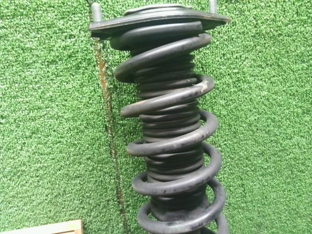 【中古】フォレスター 5AA-SKE 左　リア　ストラット サスペンション　 自社品番250709 M4Y