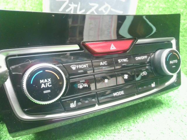 【中古】フォレスター 5AA-SKE 　エアコンスイッチ　Ａ／Ｃスイッチ　パネル  自社品番250709 M4Y